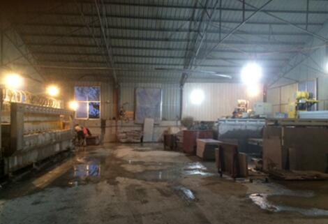 皇室啡(fei)車間(jian)